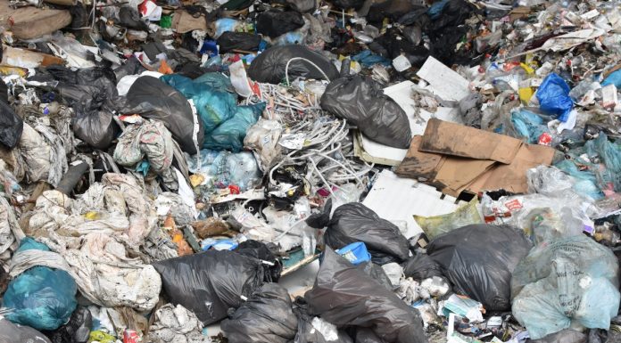 Interpretare vis in care apar deseuri