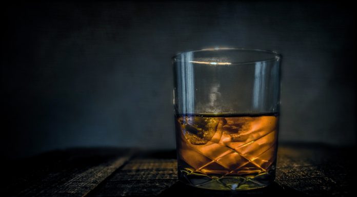 Interpretare vis in care apare Whiskey