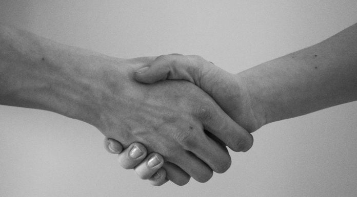 Interpretare vis in care apare dand mana cu cineva