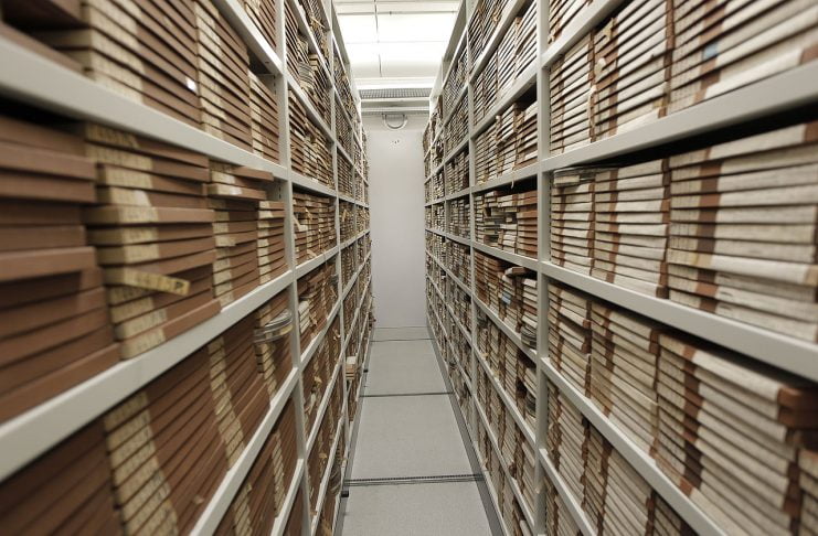 Interpretare vis in care apare o arhiva