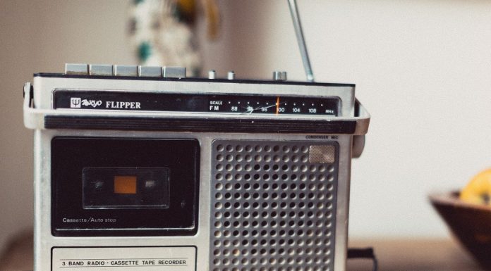 Interpretare vis in care apare radio