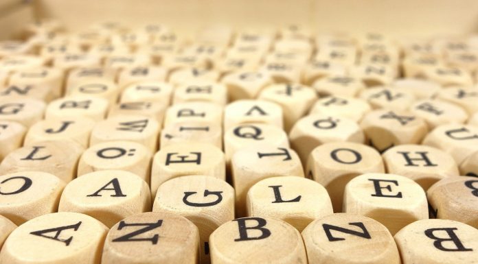 Interpretare vis in care apare un alfabet