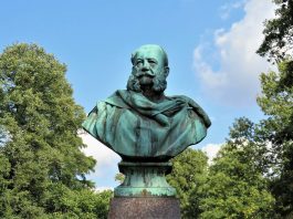 Interpretare vis in care apare un bust