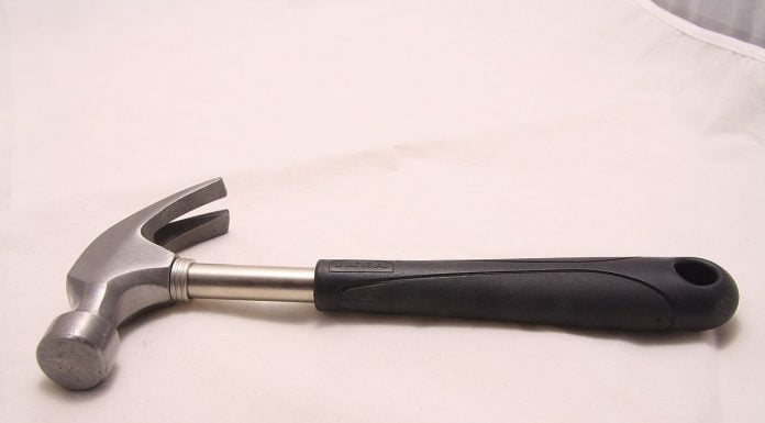 Interpretare vis în care apare un ciocan Interpretare vis in care apare un ciocan