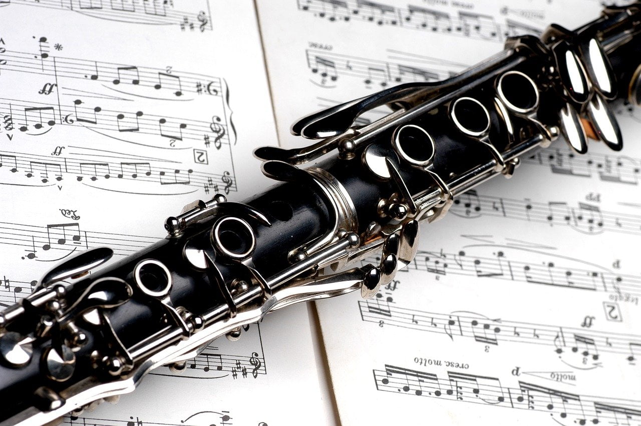 Interpretare vis in care apare un clarinet