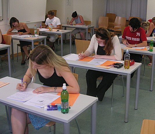 Interpretare vis in care apare un examen