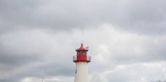 Interpretare vis in care apare un far