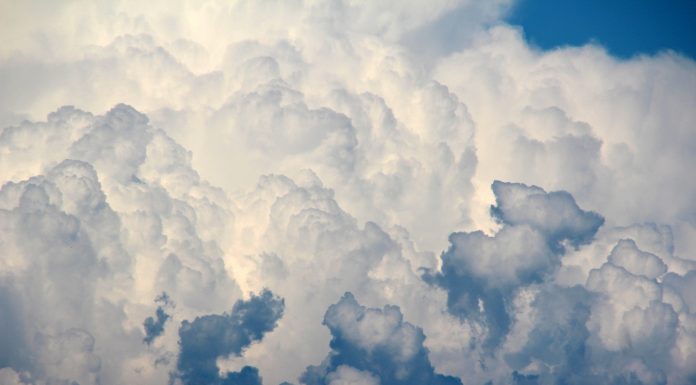 Interpretare vis in care apare un nor