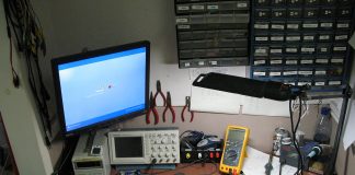 Interpretare vis in care apare un obiect electronic electronice