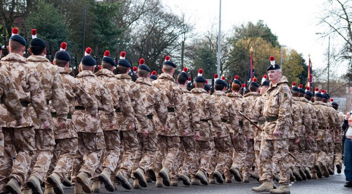 Interpretare vis in care apare un regiment