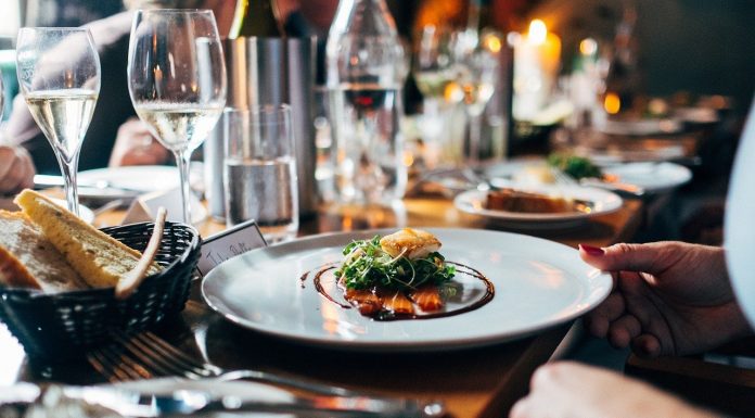 Interpretare vis in care apare un restaurant