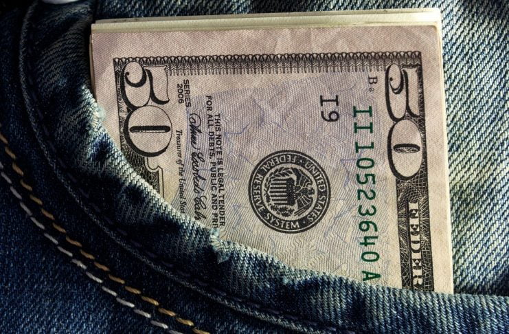 Interpretare vis in care apare un salariu