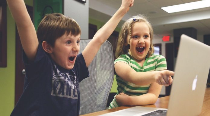 Interpretare vis în care apare vesel/ veselă/ veselie Interpretare vis in care apare vesel vesela veselie