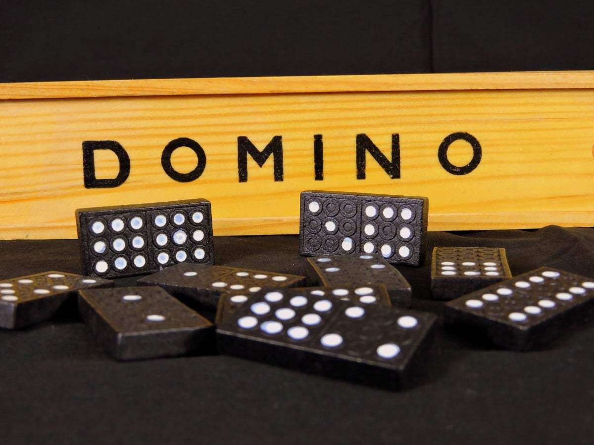 domino