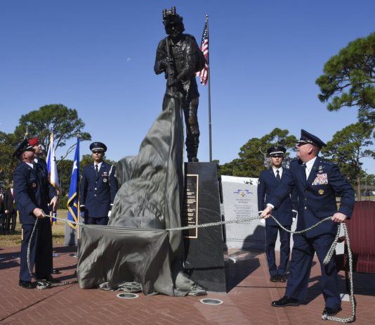 Interpretare vis in care apare dezvelit