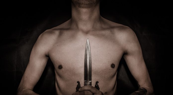 Interpretare vis in care apare un pumnal