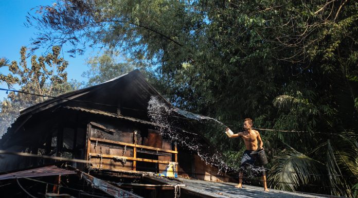 Interpretare vis in care cineva arunca pe tine acid