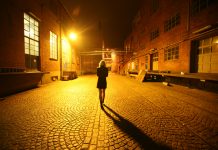 Interpretare vis in care esti intr-un oras noaptea si nu ajungi la adresa dorita