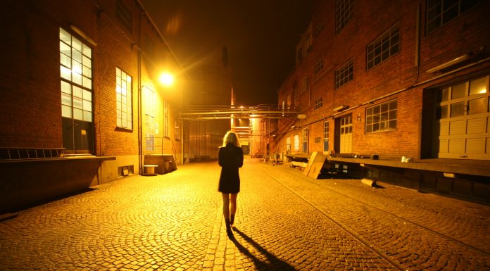 Interpretare vis in care esti intr-un oras noaptea si nu ajungi la adresa dorita