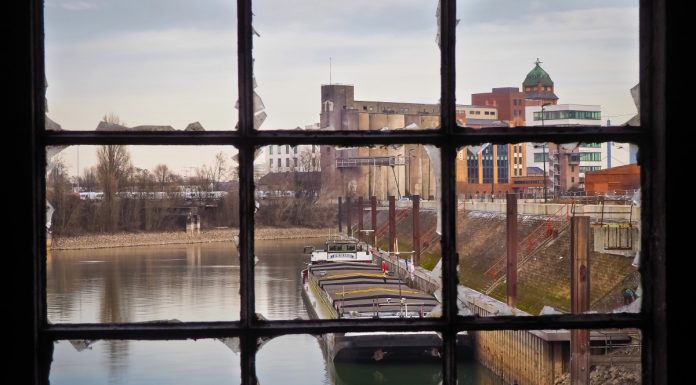 Interpretare vis în care ești la ștrand și toate bazinele sunt goale Interpretare vis in care esti la strand si toate bazinele sunt goale