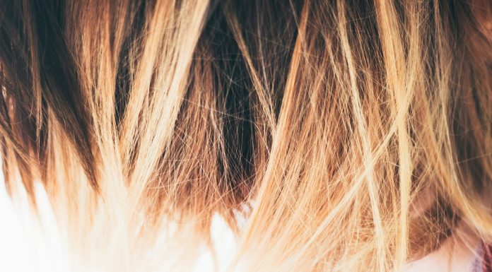 Interpretare vis in care ti se schimba culoarea parului in oglinda