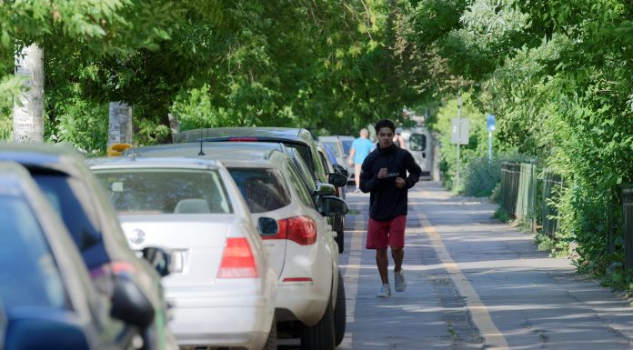 Interpretare vis in care alergi dupa o masina