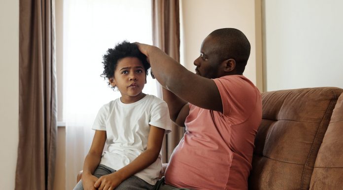 Interpretare vis in care cineva iti impleteste sau piaptana parul