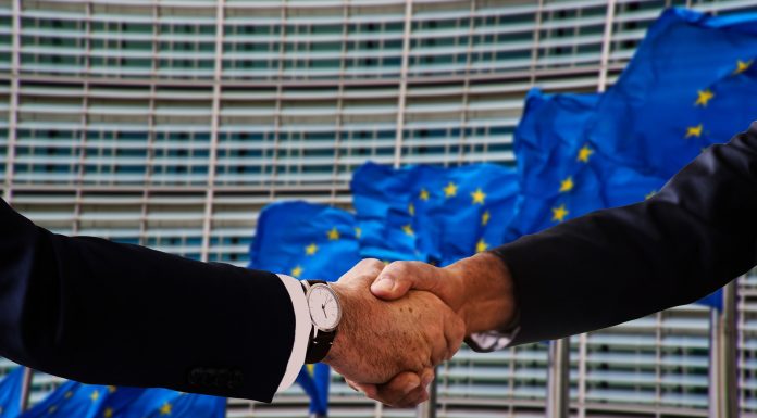 Interpretare vis in care intri in politica si toata lumea te jigneste