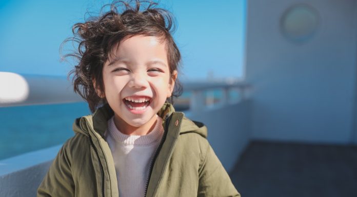 Interpretare vis in care apare un baiatel care rade