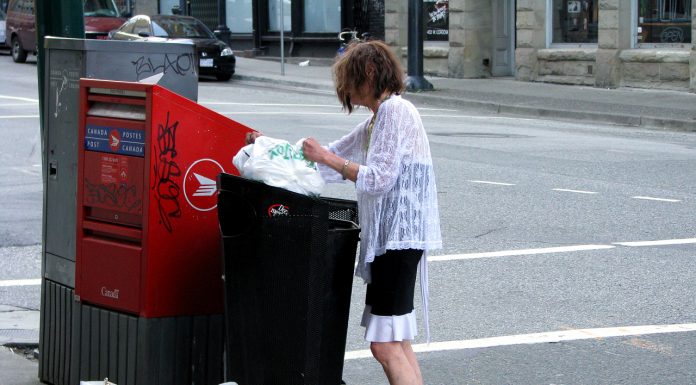 Interpretare vis in care cauti prin gunoi