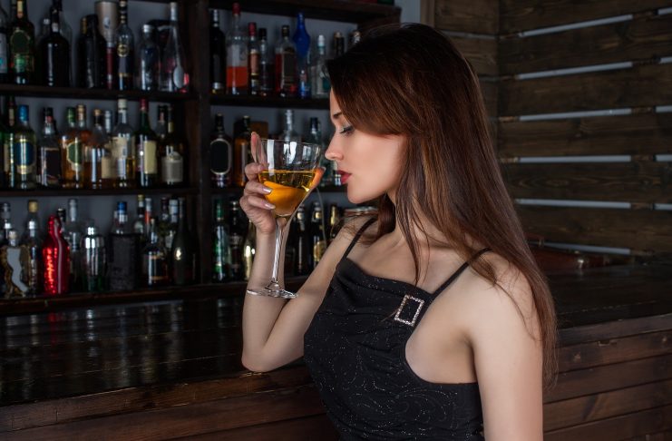 Interpretare vis in care in loc de apa ai baut din greseala o solutie sau alcool