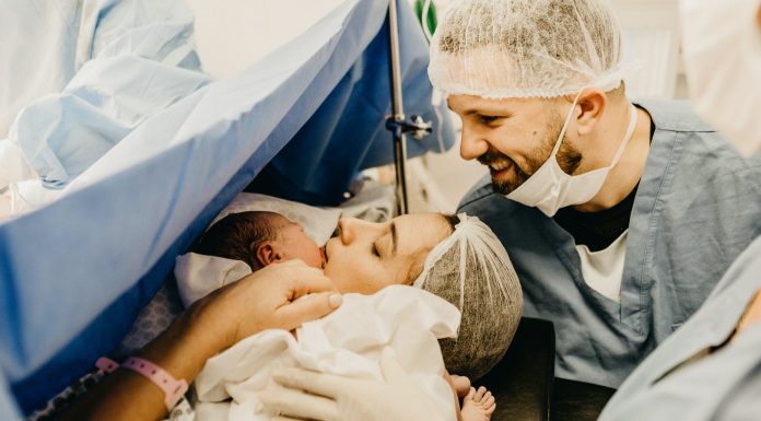 Interpretare vis in care o gravida da nastere unui bebelus