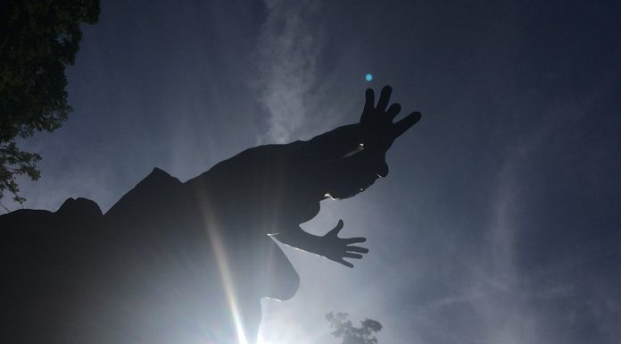 Interpretare vis in care o lumina te orbeste si nu poti vedea nimic