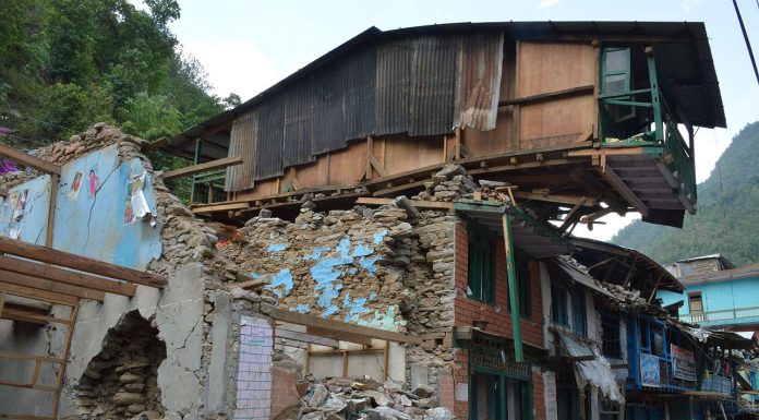 Interpretare vis in care un dezastru natural iti distruge casa sau apartamentul