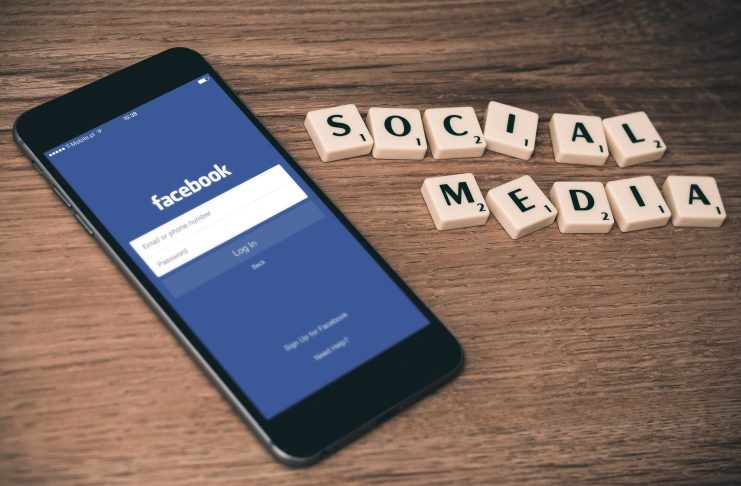 Interpretare vis in care cineva isi bate joc de tine pe facebook
