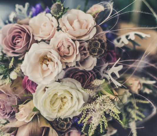 Interpretare vis în care dăruiești un buchet de flori sau primești unul Interpretare vis in care daruiesti un buchet de flori sau primesti unul