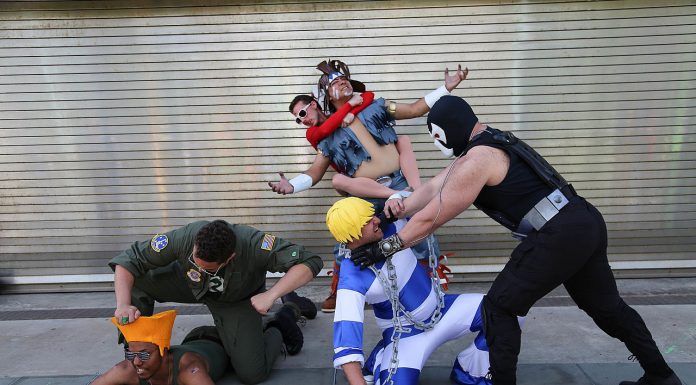 Interpretare vis in care esti batut foarte tare de niste delincventi