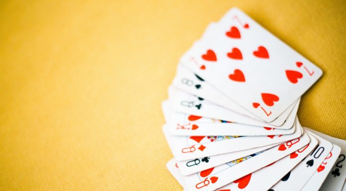 Interpretare vis in care joci carti pe bani si pierzi sau castigi