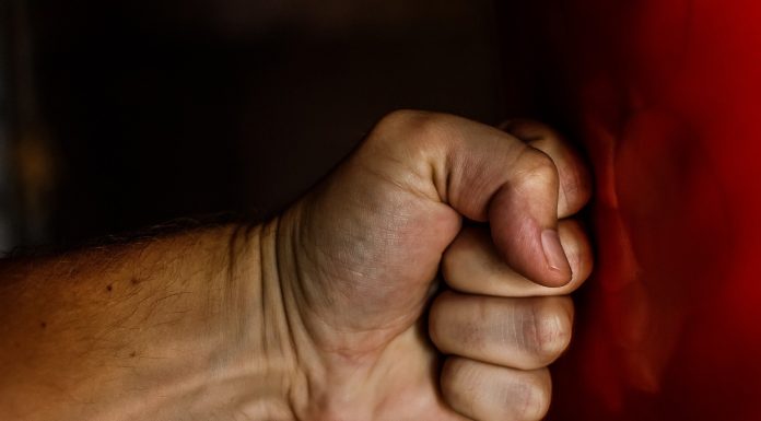 Interpretare vis in care apare violenta