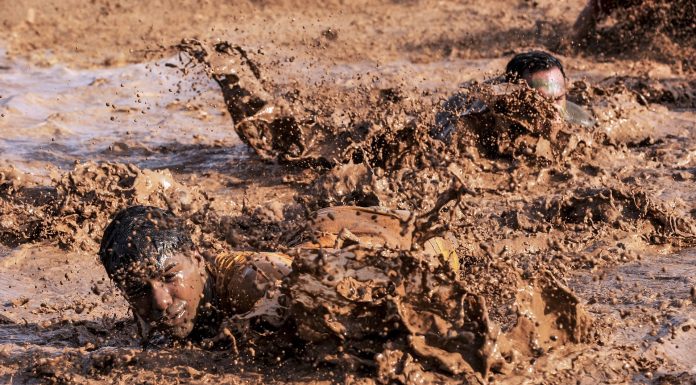 Interpretare vis in care esti in namol