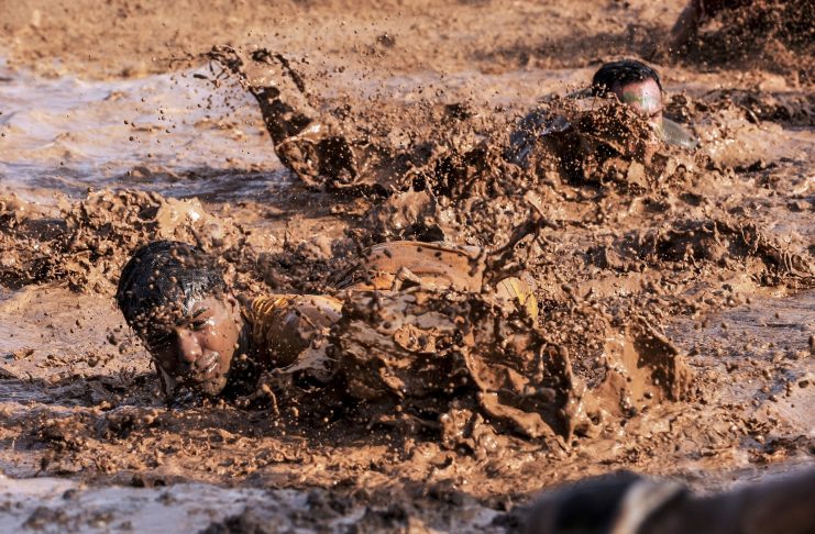 Interpretare vis in care esti in namol