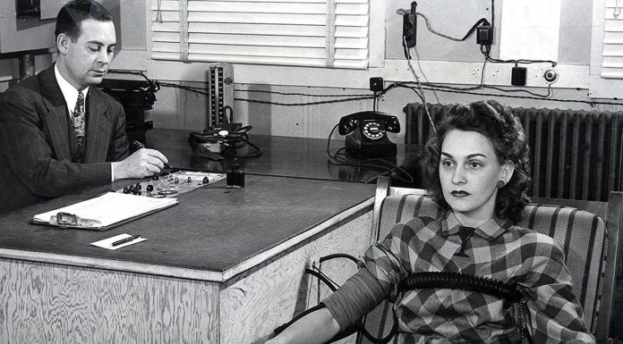 Interpretare vis in care cineva iti face un test cu detectorul de minciuni