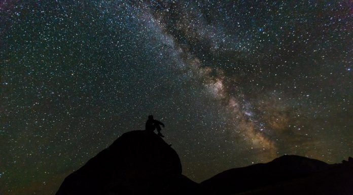 Interpretare vis in care privesti stele noaptea