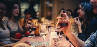 Interpretare vis în care ești la restaurant cu prietenii Interpretare vis in care esti la restaurant cu prietenii