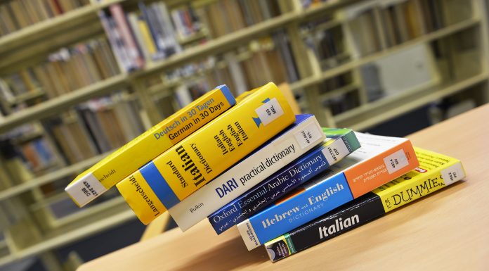 Interpretare vis in care vorbesti o limba straina pe care nu o cunosti