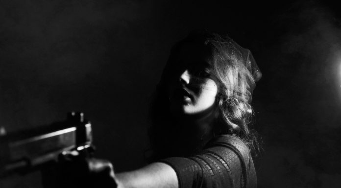 Interpretare vis in care esti amenintat cu moartea de cineva cu un cutit sau pistol