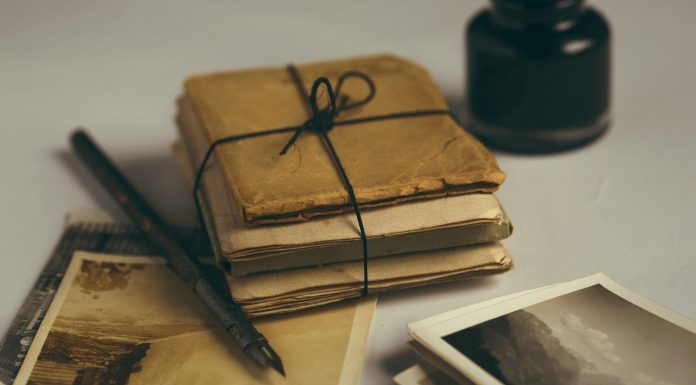 Interpretare vis in care postasul iti aduce o gramada de scrisori si felicitari