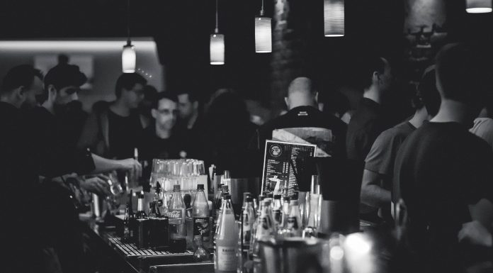 Interpretare vis in care esti intr-un club sau discoteca sa te distrezi