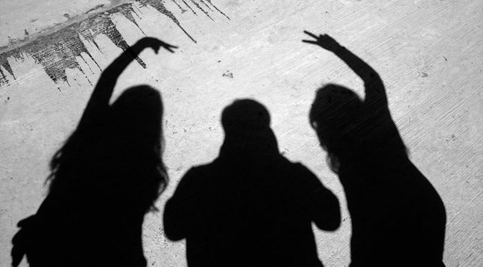 Interpretare vis in care vezi doar umbre si auzi soapte