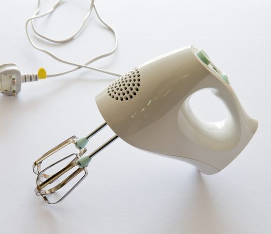 Interpretare vis in care incep electrocasnicile sa porneasca singure